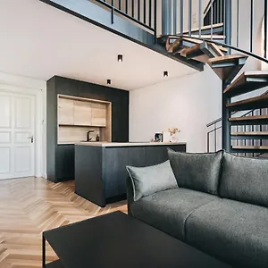 NEU! Palais Residenz Dresden direkt im Zentrum inklusive Netflix Dresden